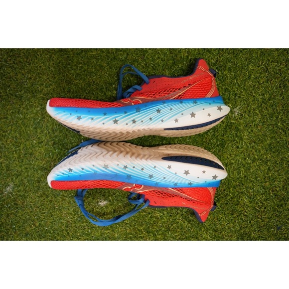 Saucony Kinvara 14 Mens‎ US 8 Running Shoes Red Blue White Athletic Sneakers - Picture 6 of 8